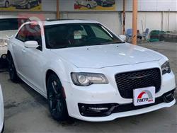 کرایسلەر 300